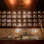 Whiskey-cabinet